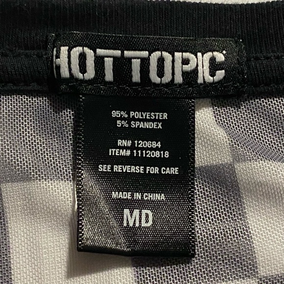 ❌Donated❌ Checkered Short Sleeve Tee Top NEW - Picture 3 of 4